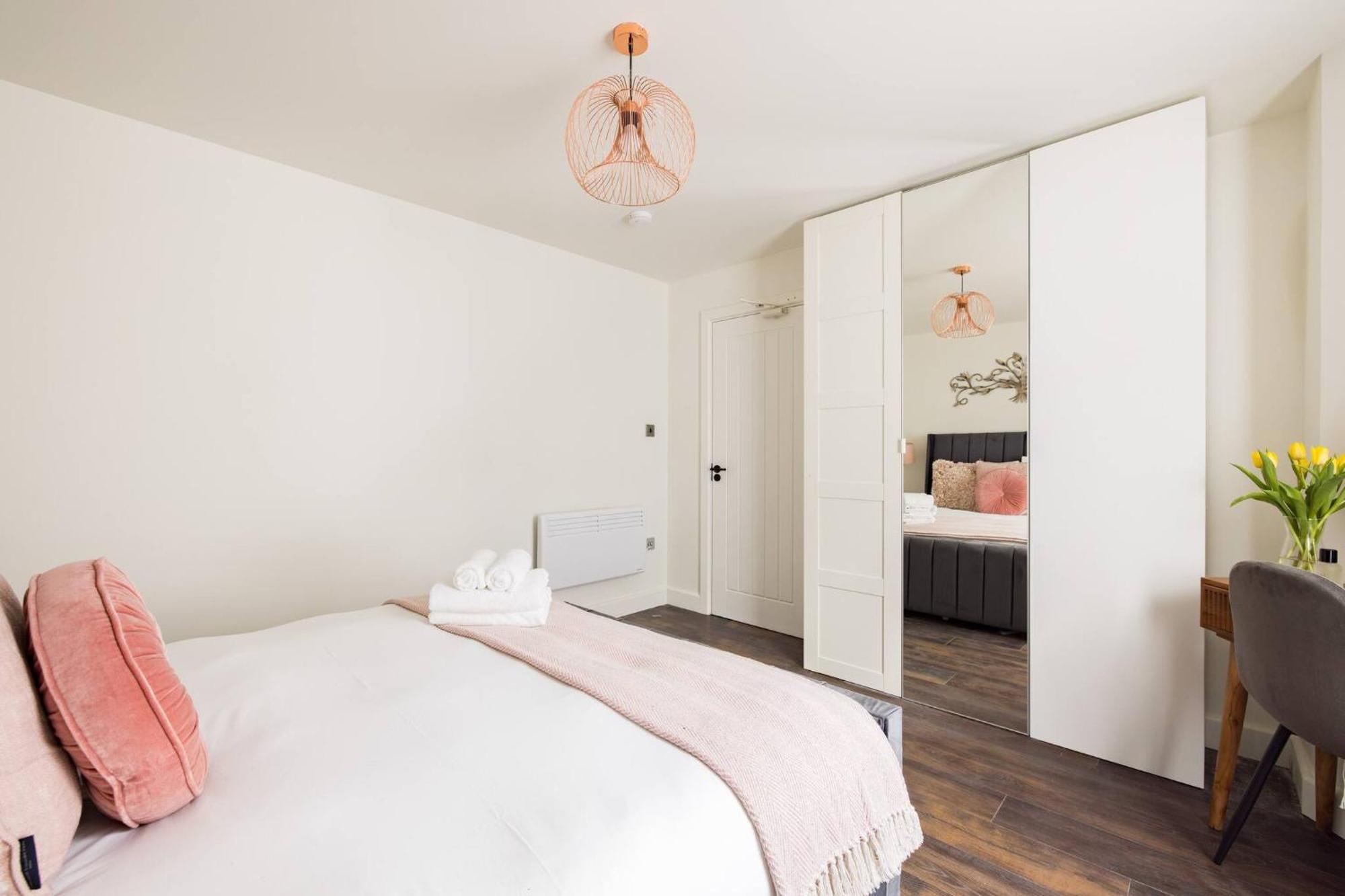Wild Roses Serviced Apartments - Chelsea Londen Buitenkant foto