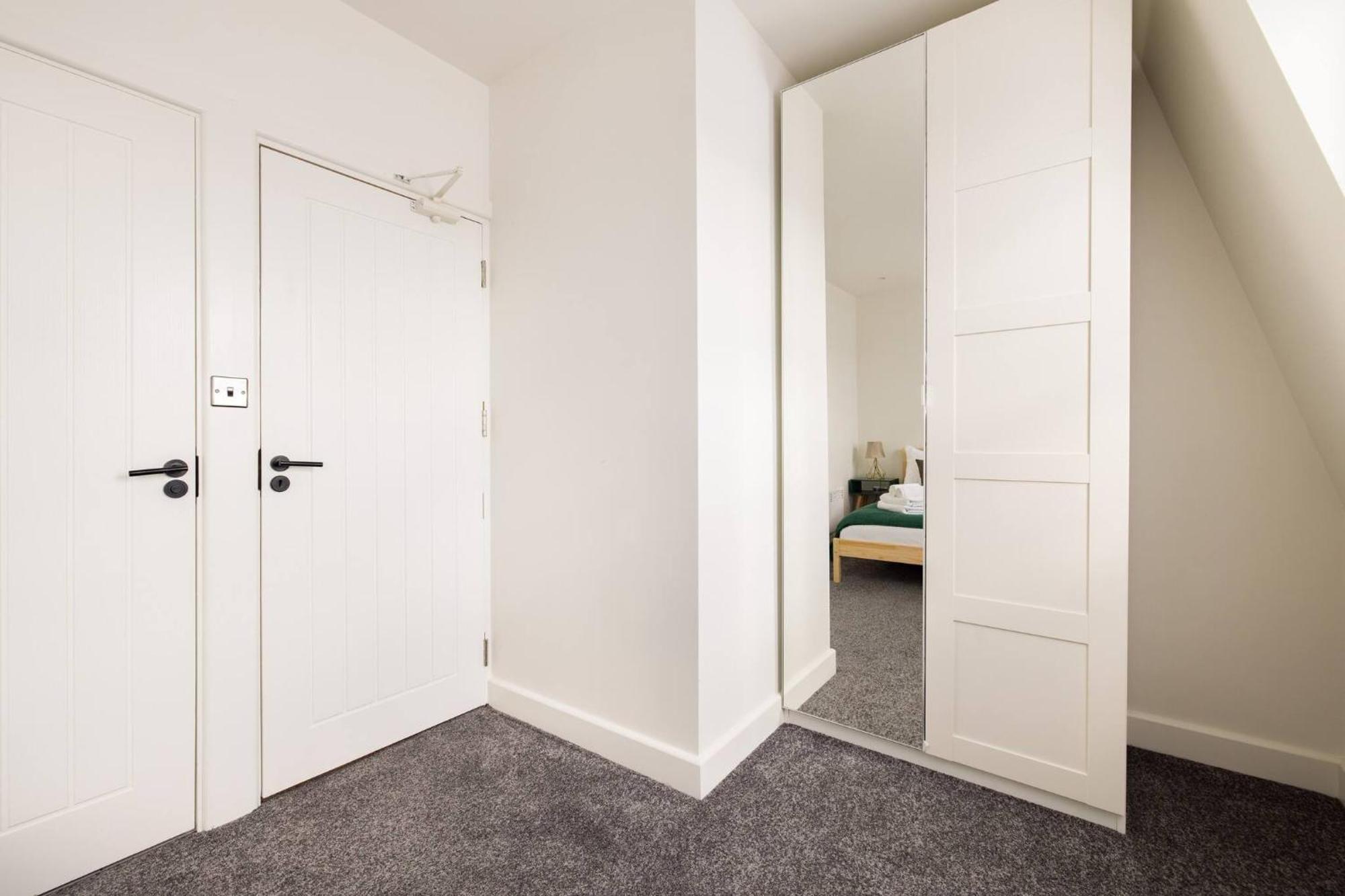 Wild Roses Serviced Apartments - Chelsea Londen Buitenkant foto