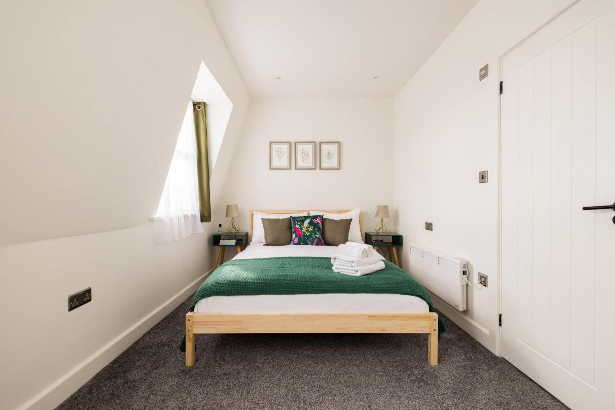 Wild Roses Serviced Apartments - Chelsea Londen Buitenkant foto