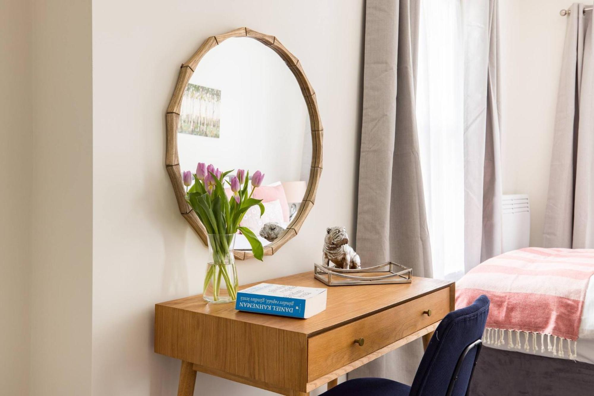 Wild Roses Serviced Apartments - Chelsea Londen Buitenkant foto