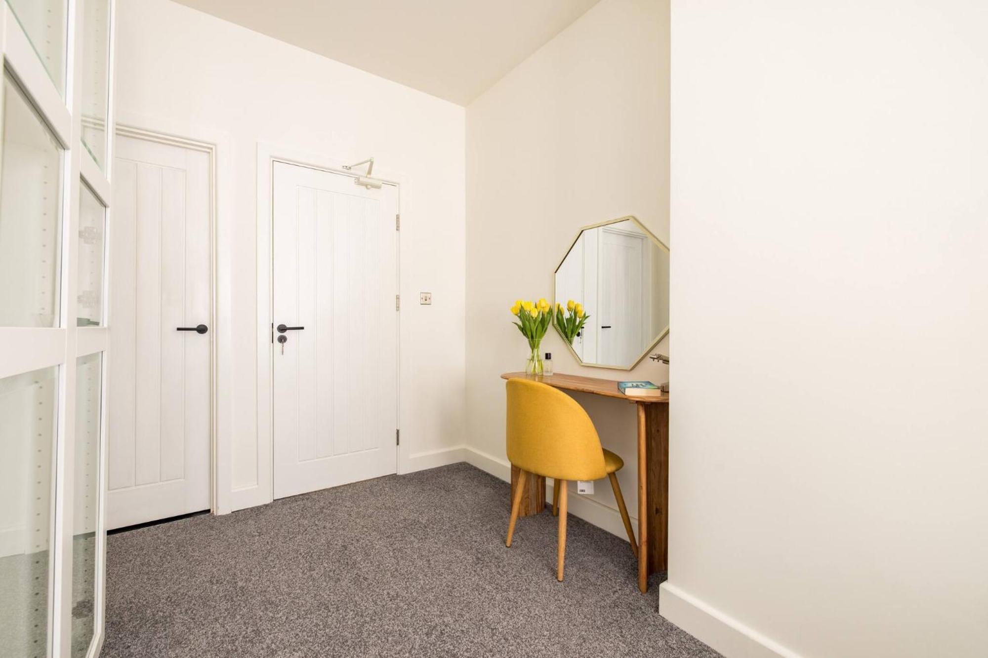 Wild Roses Serviced Apartments - Chelsea Londen Buitenkant foto