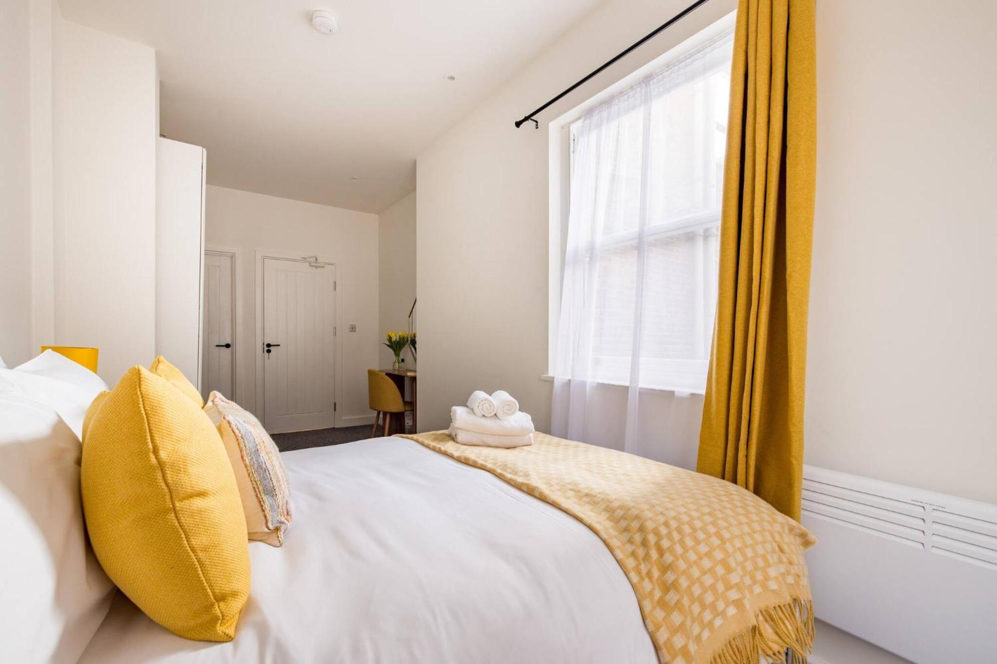 Wild Roses Serviced Apartments - Chelsea Londen Buitenkant foto