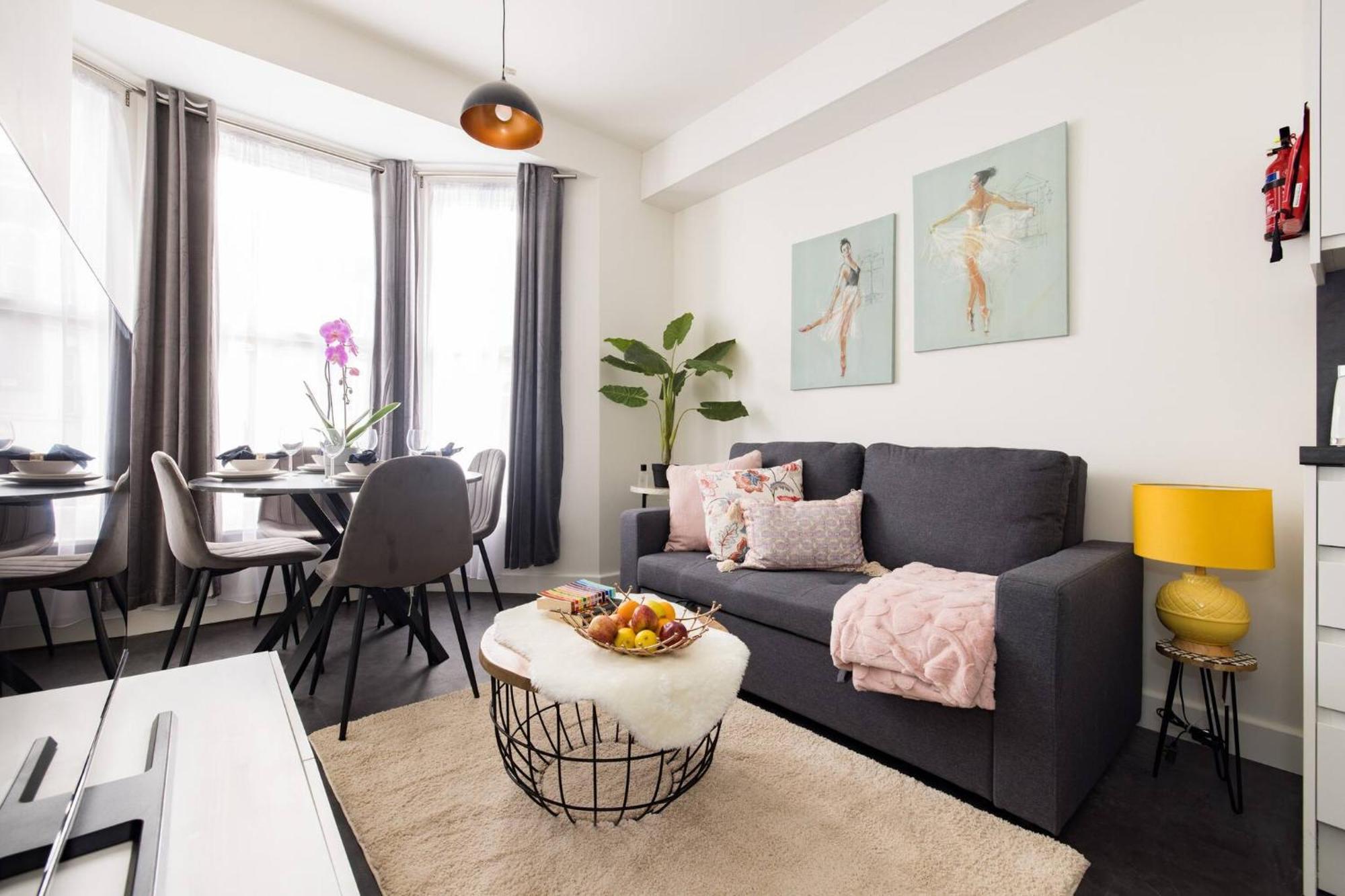 Wild Roses Serviced Apartments - Chelsea Londen Buitenkant foto